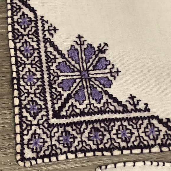 Moroccan Hand Embroidery Linen Napkins Set (Placemats) - Picture 2 of 7